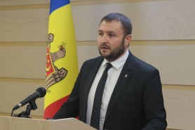 Democrații cer interdicție la importul mașinilor mai vechi de 10 ani. Ce alte amendamente au înaintat